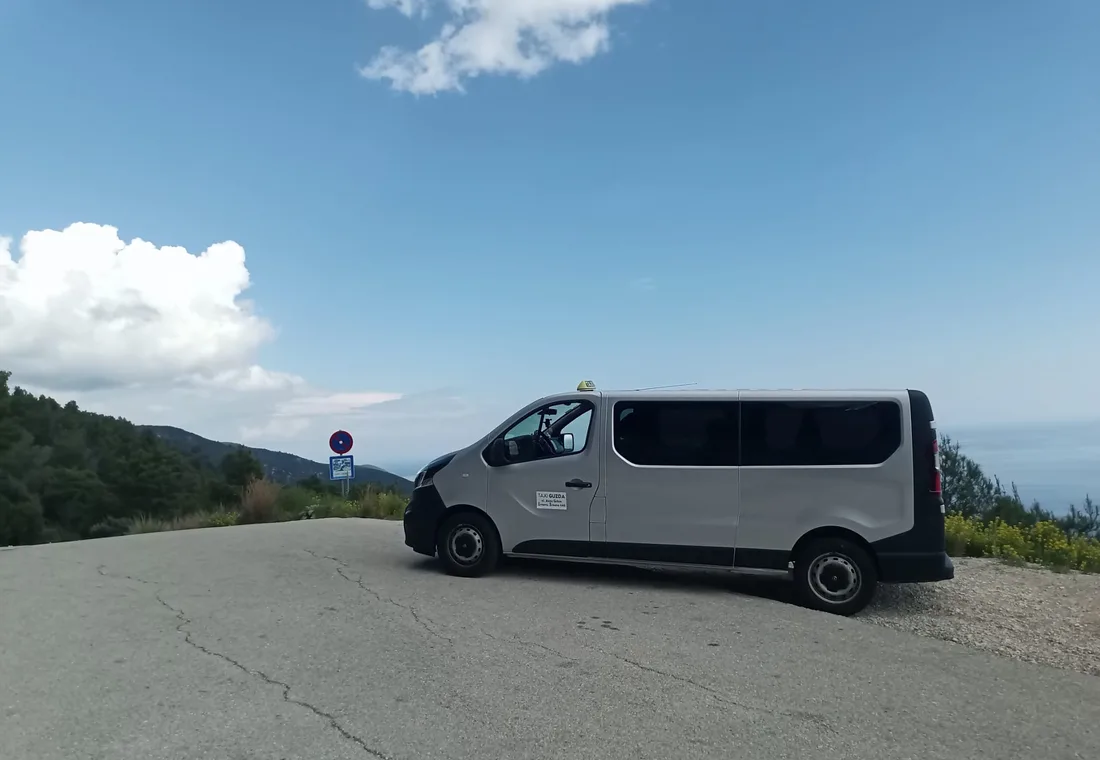 Taxi Korcula Guzda kombi vozilo za prijevoz do 8 putnika